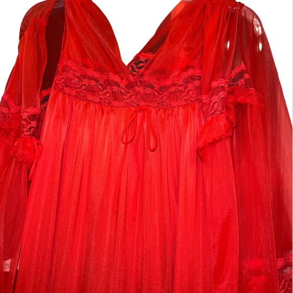 Vintage Jenelle of California Red  Nylon Peignoir Set Hollywood Style - Picture 2 of 6